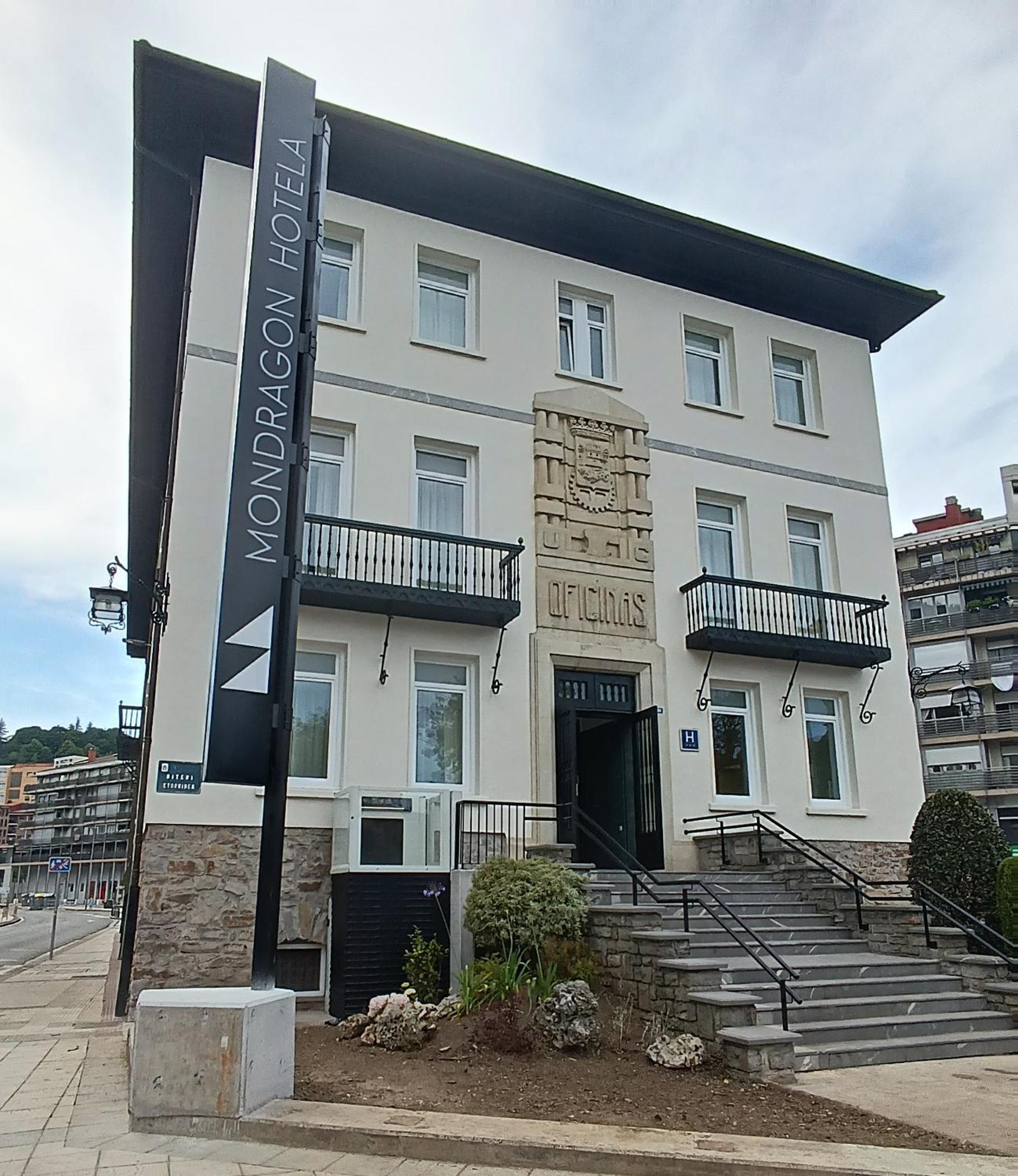 Hotel Mondragon Arrasate/Mondragon Buitenkant foto
