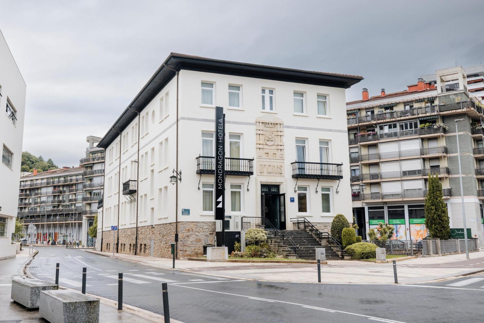 Hotel Mondragon Arrasate/Mondragon Buitenkant foto
