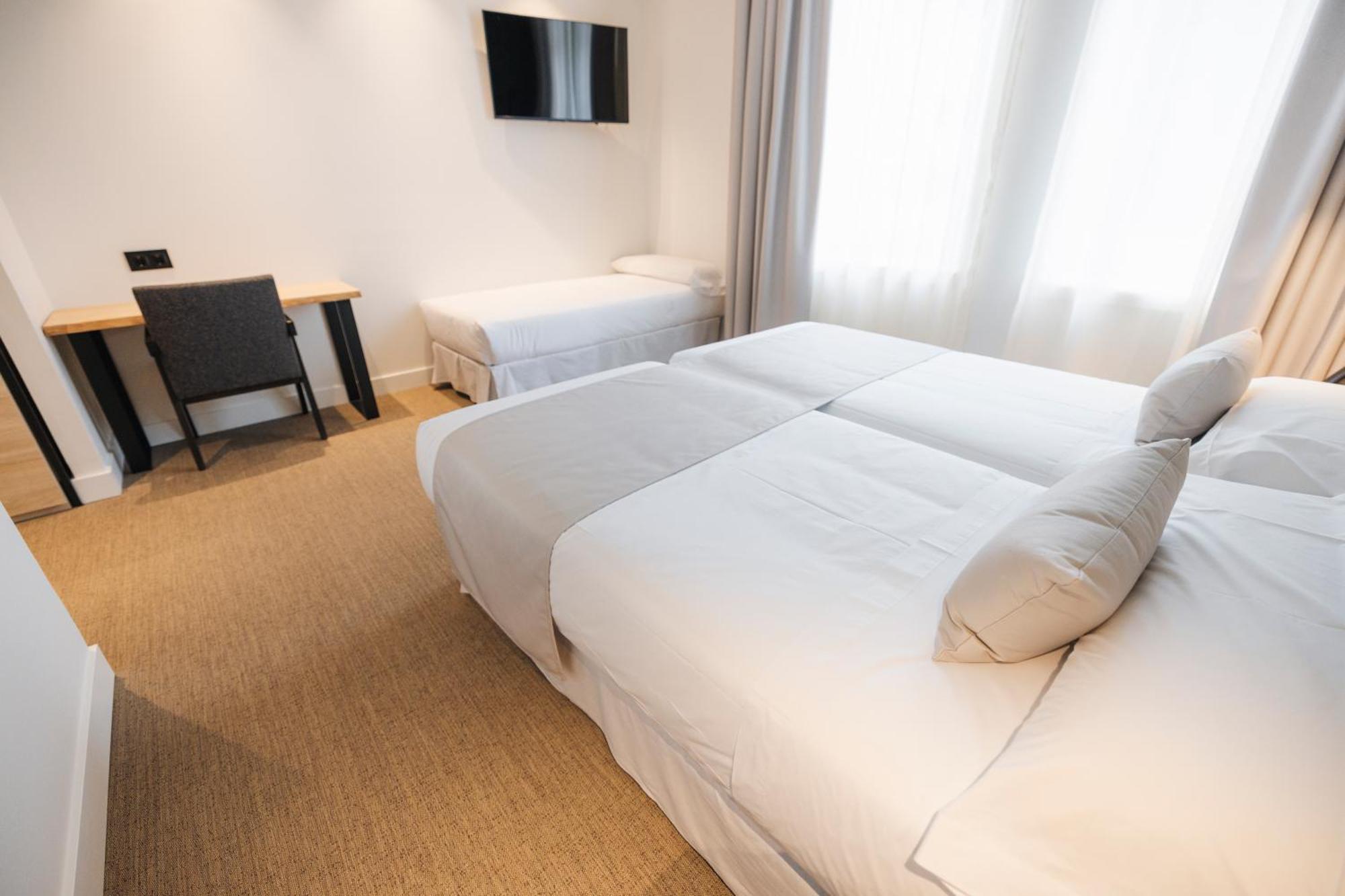 Hotel Mondragon Arrasate/Mondragon Buitenkant foto